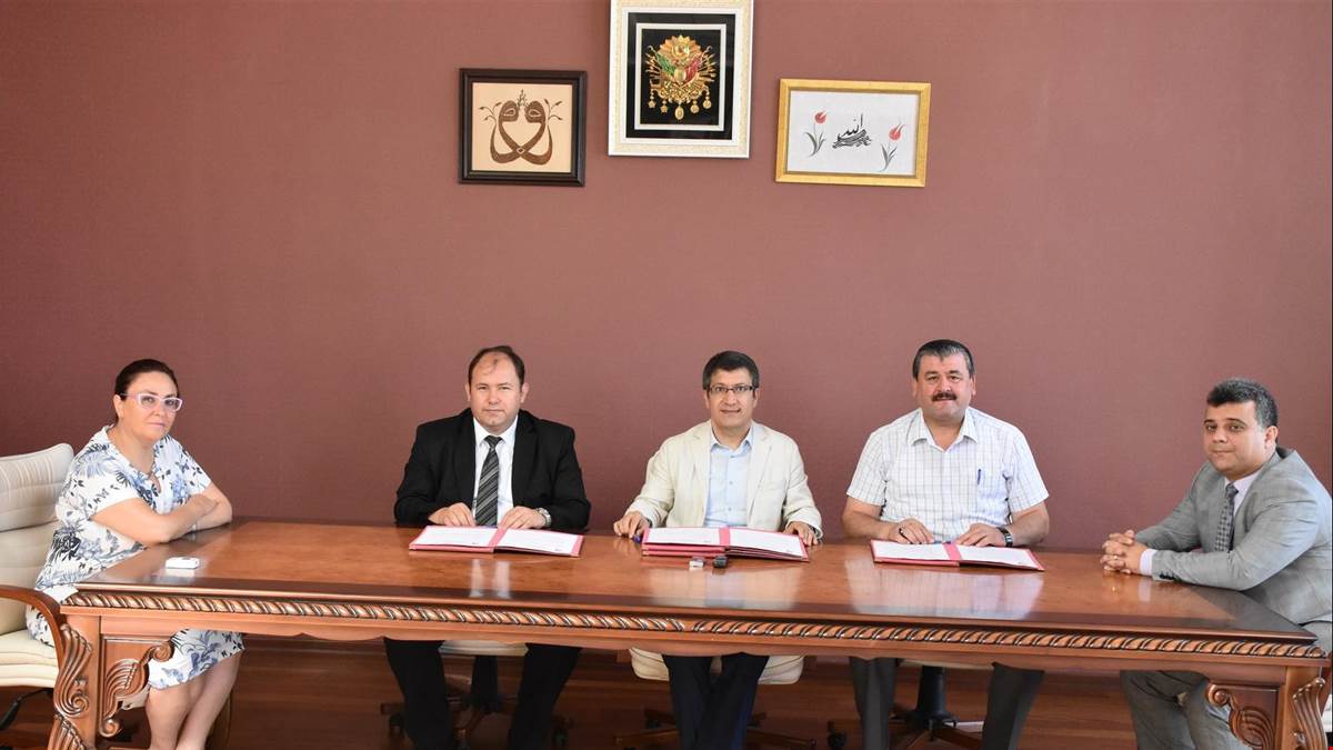 Bilecik II. OSB, Bilecik Şeyh Edebali Üni. Ve İşkur İl Müd. Arasında Eğitim Protokolü İmzalandı